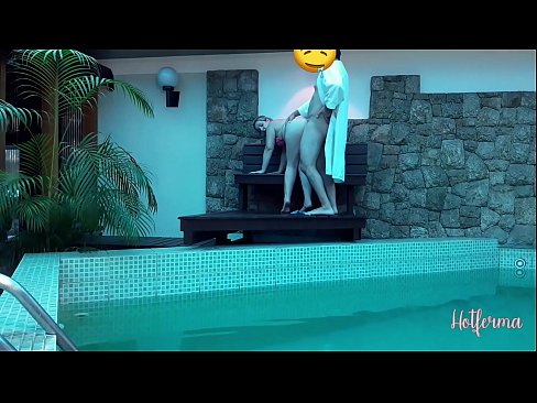 ❤️ Giimbitar sa amo ang katabang sa pool, apan dili makasukol sa init ❌  Sex sa ceb.port-amurasso.ru